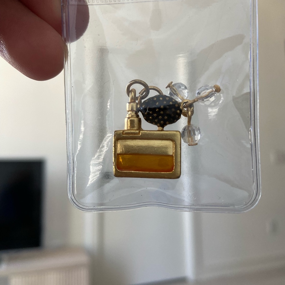 Vintage and Black Perfume Bottle Pendant - Picture 3 of 4